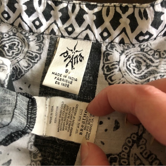Prana Black and White Paisley Tunic Blouse - Picture 4 of 6